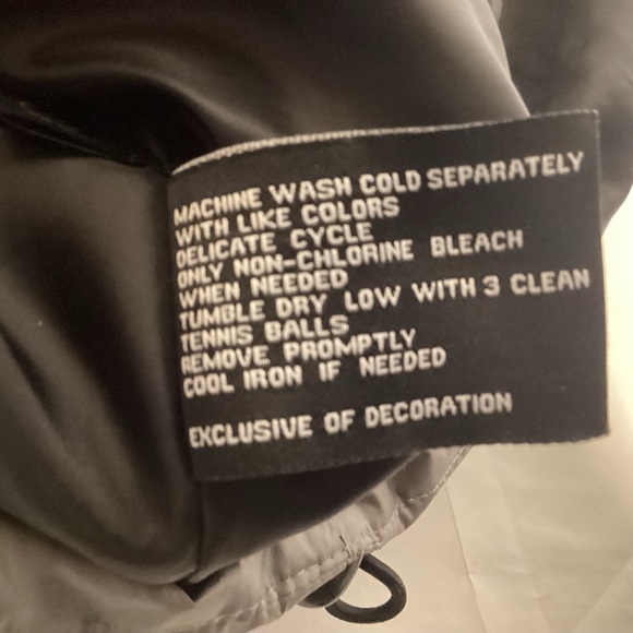 Kenneth Cole New York Sundance Film Festival Down Vest Women’s size XL - Picture 9 of 16